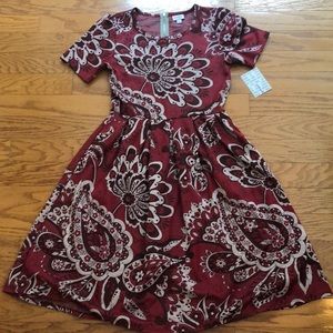 Lularoe Amelia size Lg. BNWT